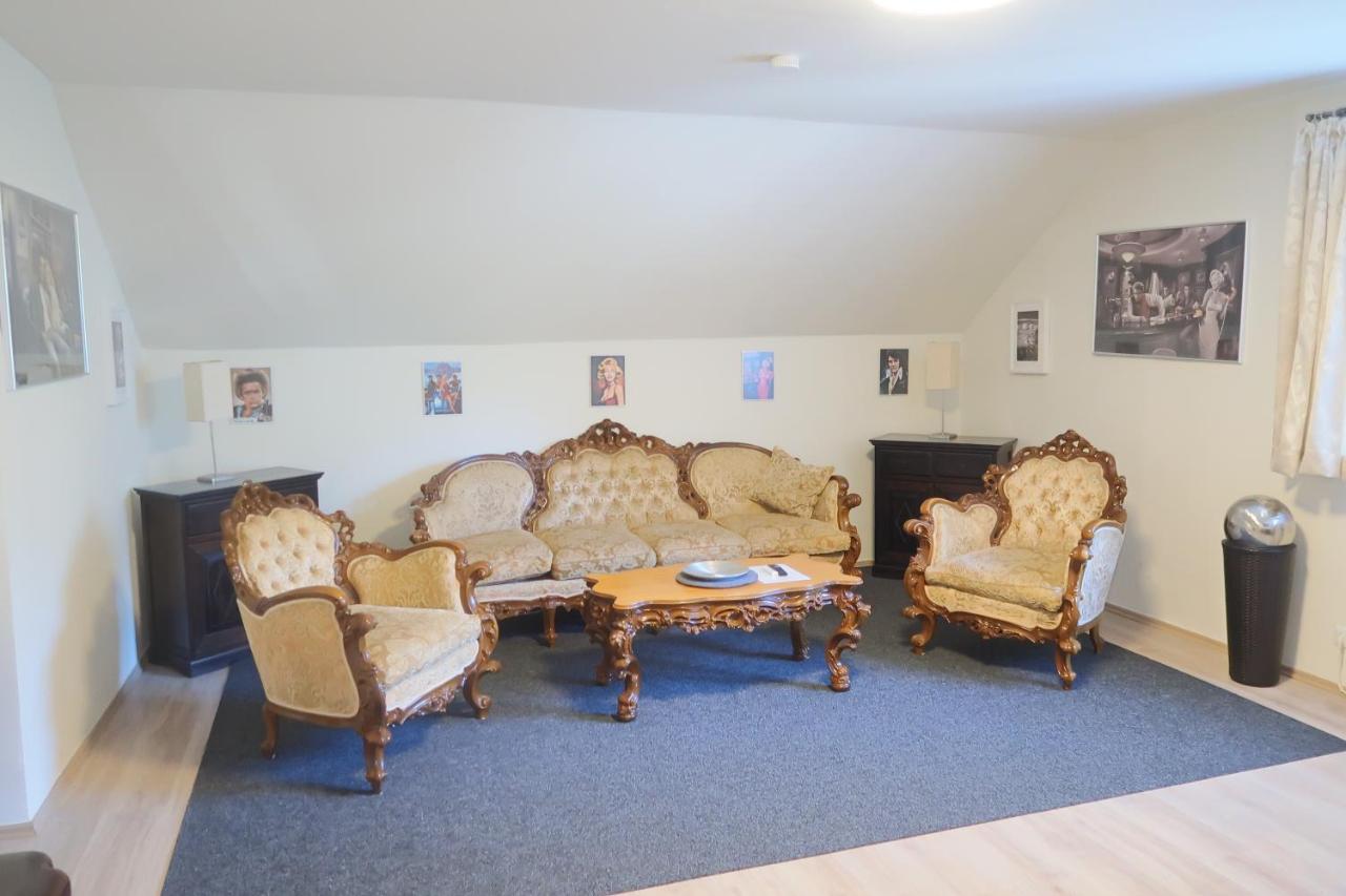 Donna Lea Apartment บาดอิสชิล ภายนอก รูปภาพ